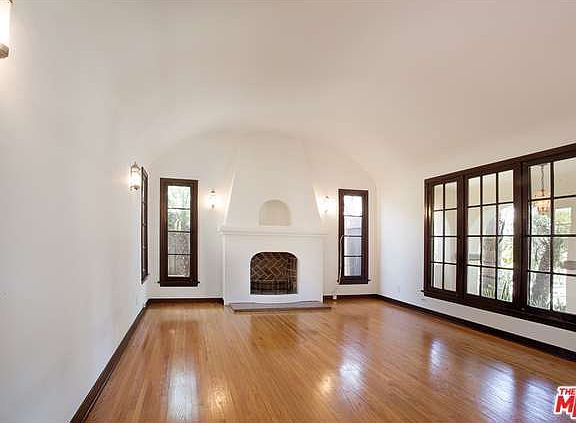 3rd image of 1473 Stearns Dr