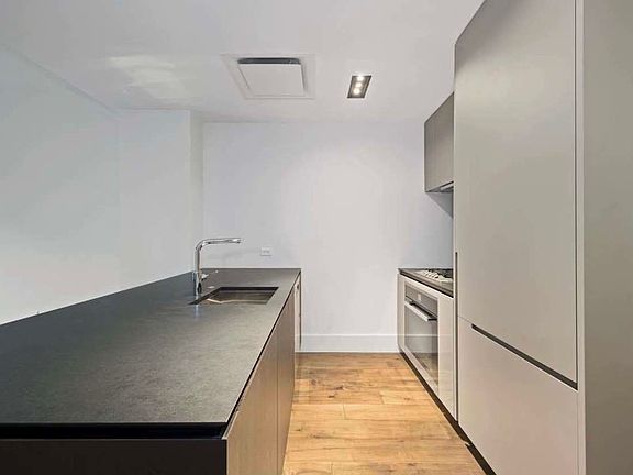 5th image of 155 W 18th St APT 303