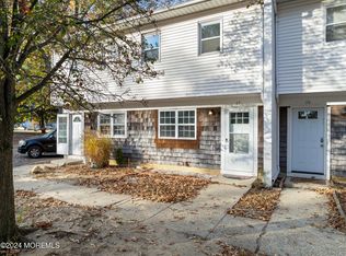 593 Garfield Ave APT 27, Toms River, NJ 08753