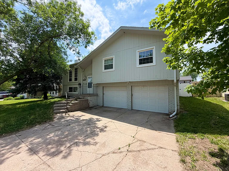 727 W Leon Dr — Photo 4