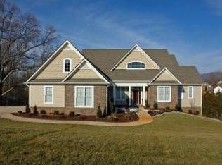 228 Two Creek Dr, Lynchburg, VA 24502