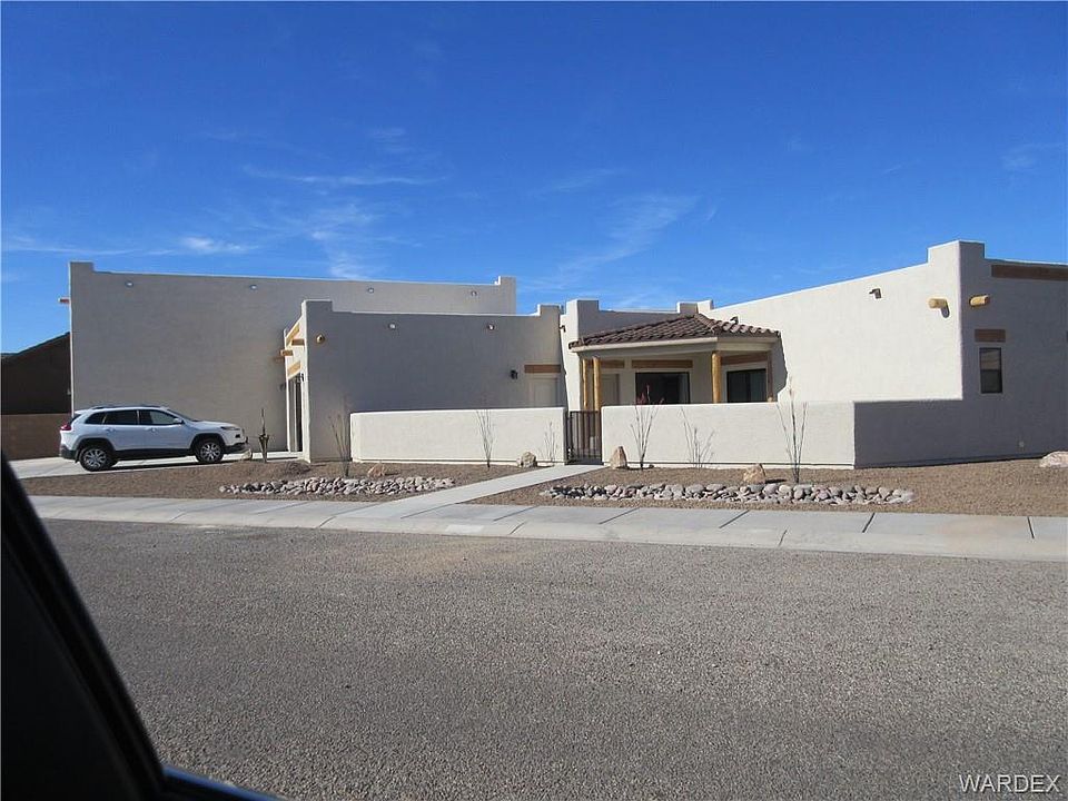 1st image of 5685 E Chickasaw Ave