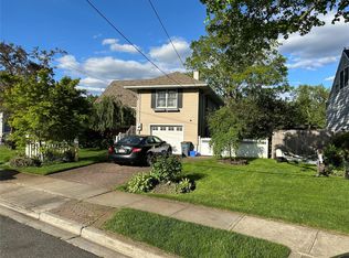 2713 Fox Rd, Baldwin, NY 11510