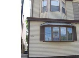 134 S King St, Gloucester City, NJ 08030