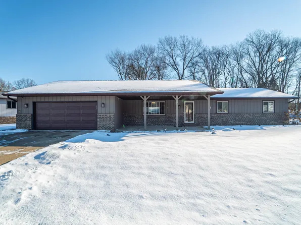 2661 N Carmelo Ln, La Porte, IN 46350