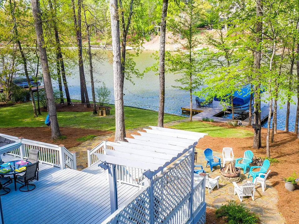 1050 Anchor Bay Ct