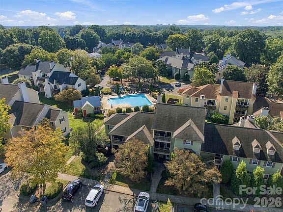2nd image of 762 Marsh Rd APT 7