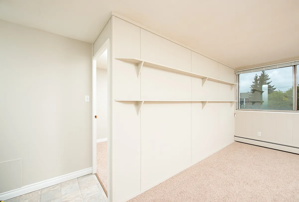 Brighton Court - $500 Off Your First Month! — Photo 4