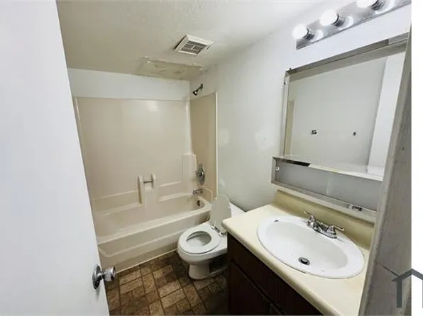 2808 E Monte Cristo Ave APT 102, Phoenix, AZ 85032