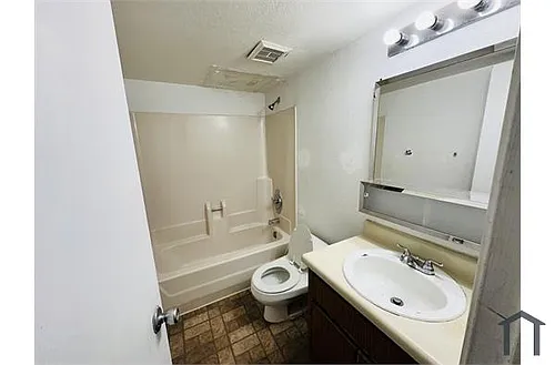2808 E Monte Cristo Ave #101 Photo 1