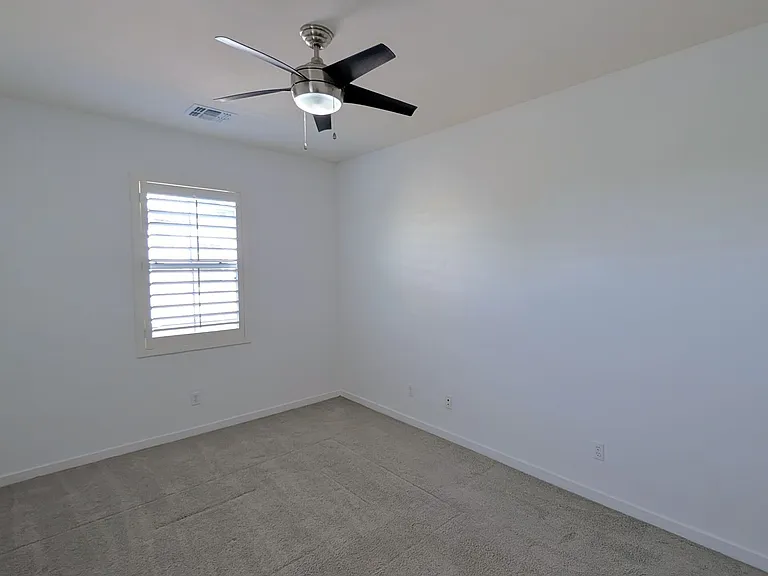 2632 S Tobin — Photo 31