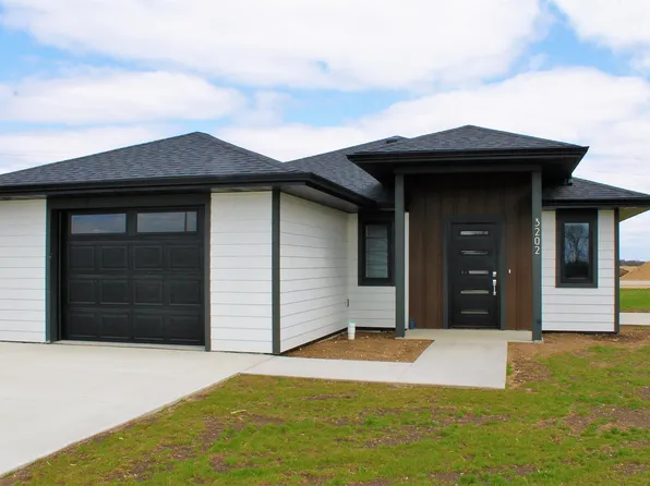 3202 W 3rd St, Spencer, IA 51301