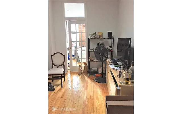 Rented by Douglas Elliman | media 19