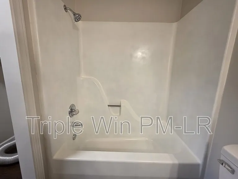 113 Northfield Dr — Photo 32