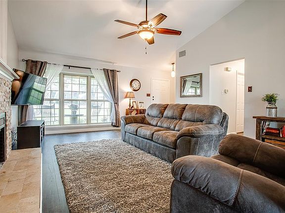 5th image of 1316 Oxford Pl