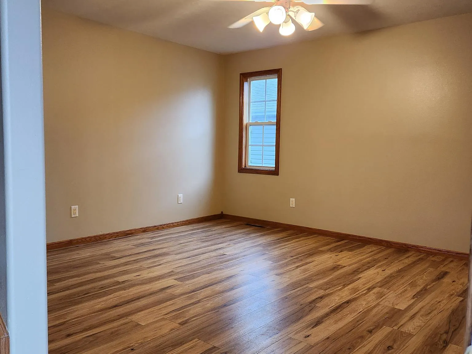 3 bed, 1475 sqft, $1,350 — Photo 3