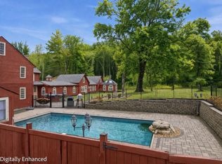 23 Old Manchester Road, Amherst, NH 03031