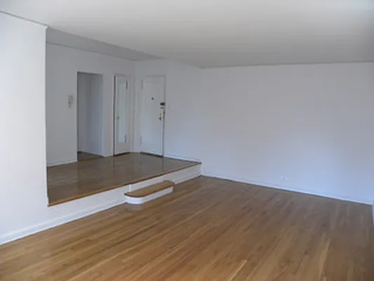 Rented by Living New York | media 17