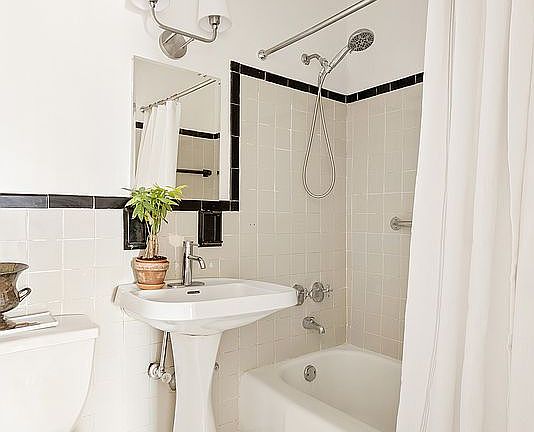 3rd image of 135 Ashland Pl APT 16C