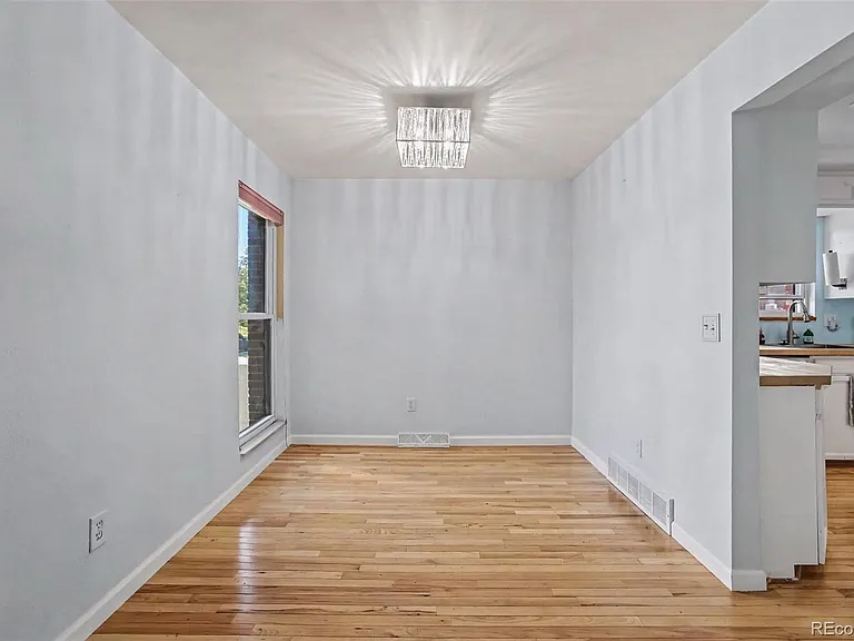9472 W Utah Pl — Photo 12