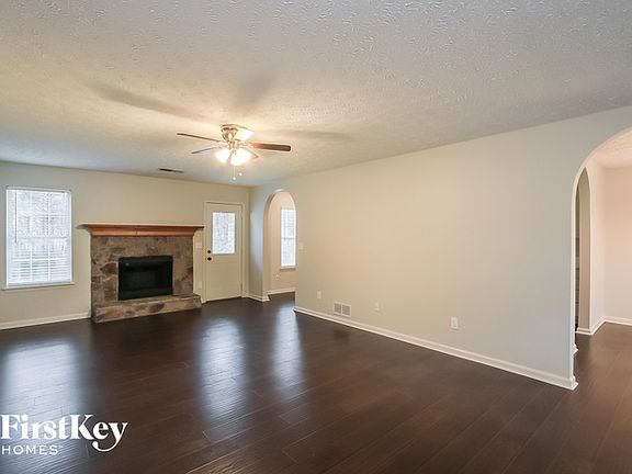 5th image of 864 Hampton Valley Ct