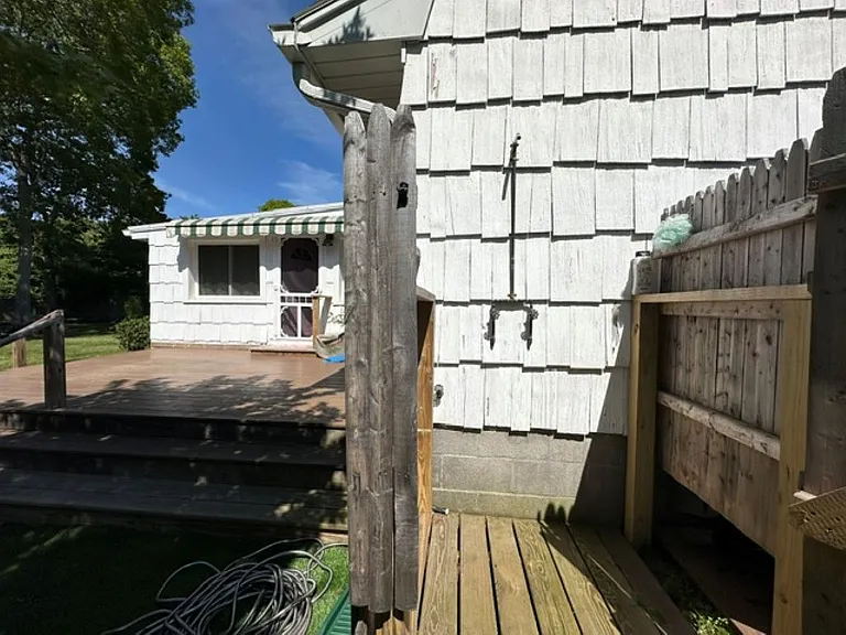 29 Maryland Blvd — Photo 11