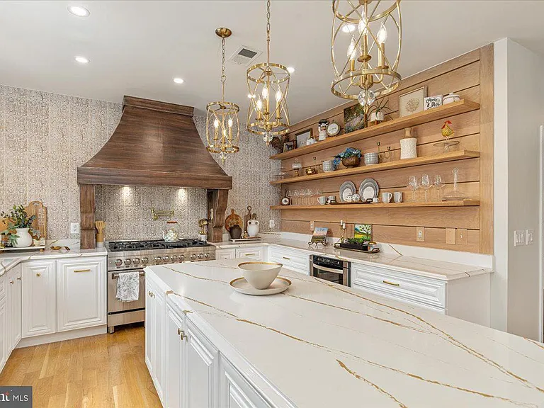 15043 Gaines Mill Cir — Photo 9