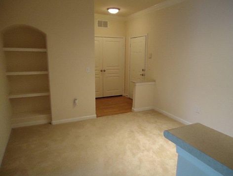 4th image of 8290 Gate Pkwy W Unit 603