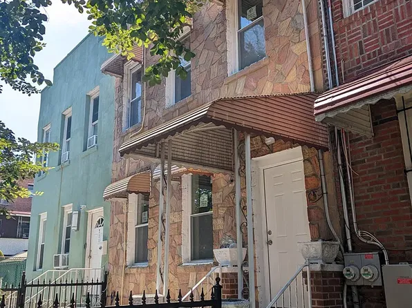 713 Taylor Ave, Bronx, NY 10473