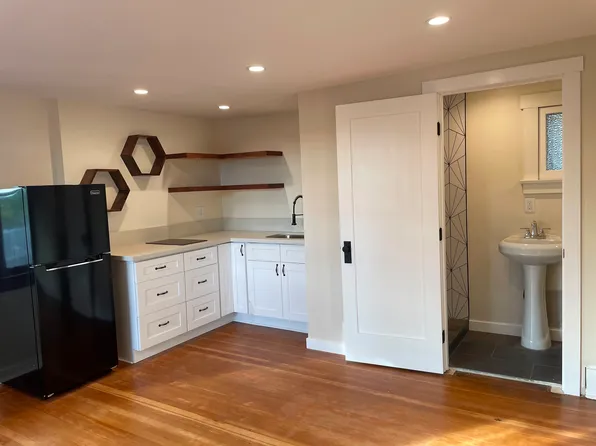 735 E Sunrise Blvd #1, Long Beach, CA 90806