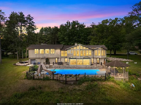 W8255 Buttercup Ct, Wautoma, WI 54982