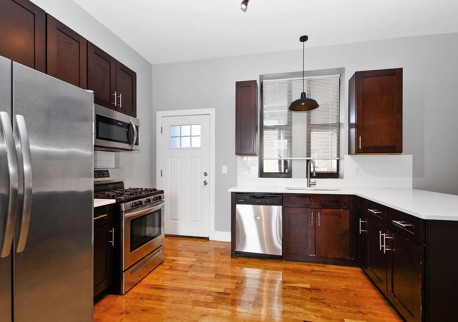 2754 W Cermak Ave. — Photo 3