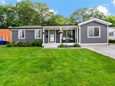 45 Ferncrest Dr E, Riverside, RI, 02915