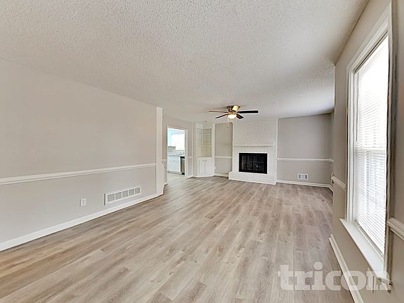 2nd image of 117 Dean Crest Rd