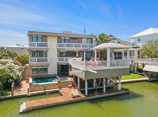 3418 Petite Cir, Galveston, TX 77554