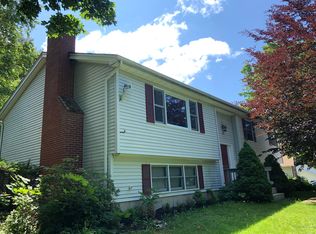 21 Wildwood Rd, Augusta, ME 04330