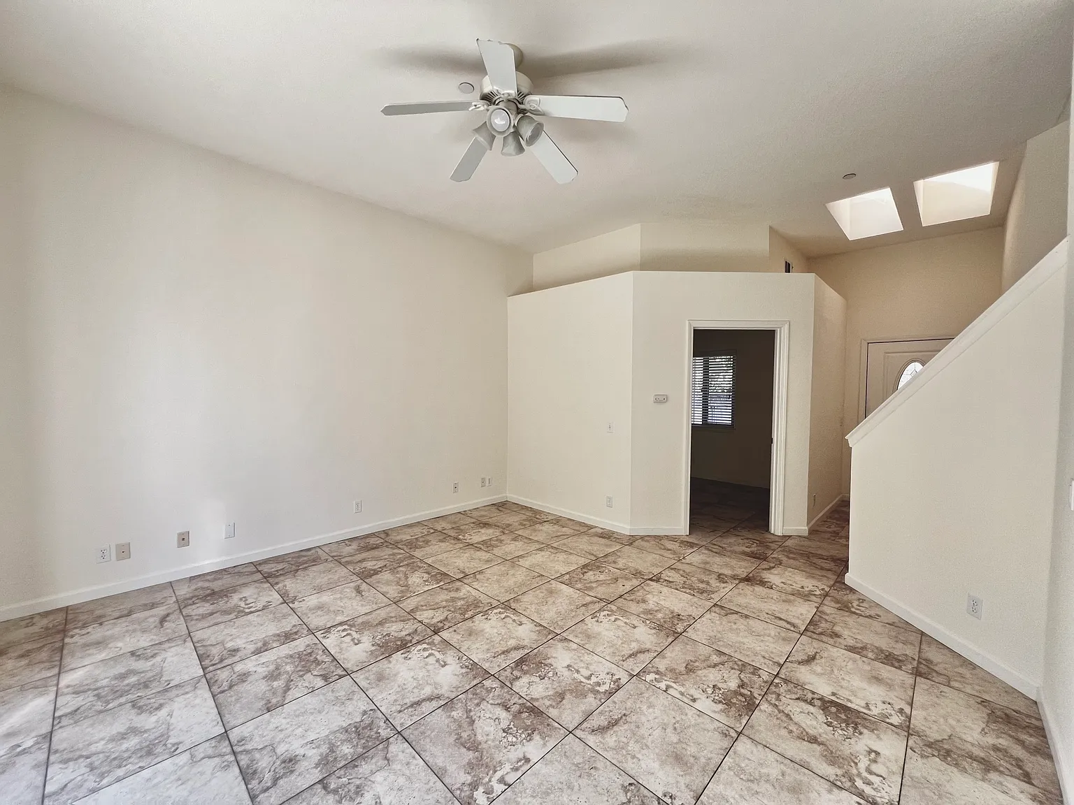 3202 Rockview Pl — Photo 3