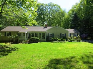 25 Kiahs Brook Ln, Ridgefield, CT 06877