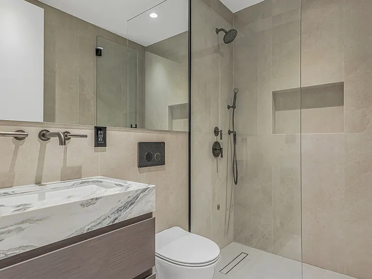 453 Hudson St #1G — Photo 18