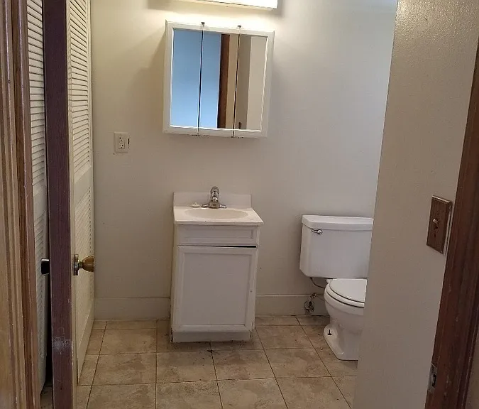 207 Van Nest St #3 — Photo 6
