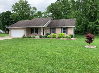 10557 N Cedars Rd, Seymour, IN 47274