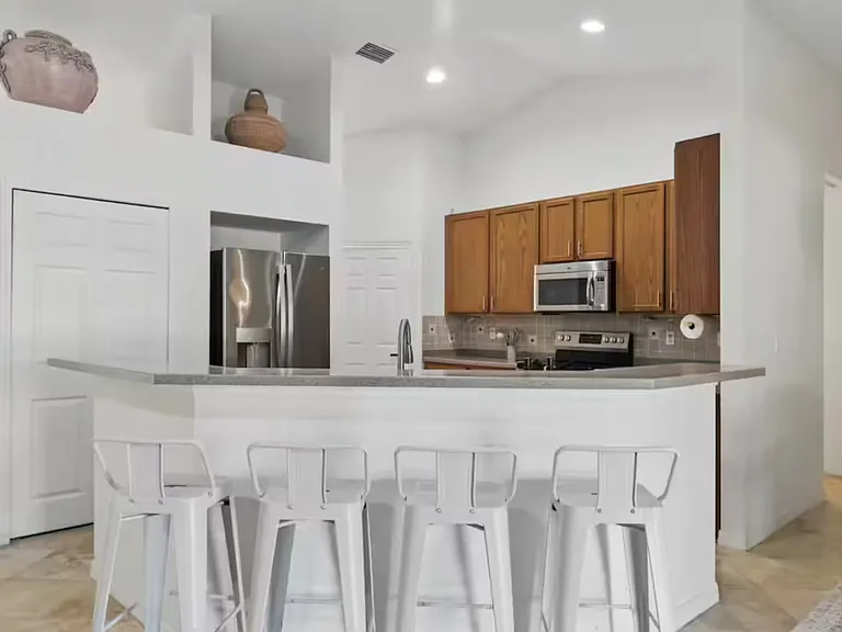 2473 SE Sidonia St — Photo 17