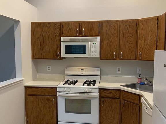 5th image of 24 Iroquois Dr #24