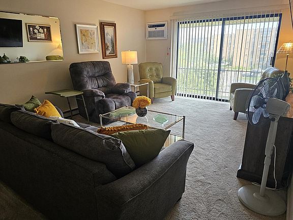 4th image of 931 Arquilla Dr #431