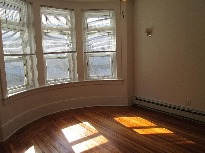 2nd image of 60 Fayston St APT 1A