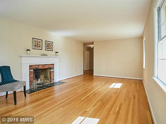 4th image of 1000 Dalebrook Dr