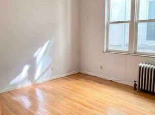 23-73 28th St #2, Astoria, NY 11105