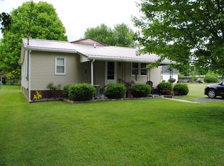 236 N Bradshaw St, Belington, WV