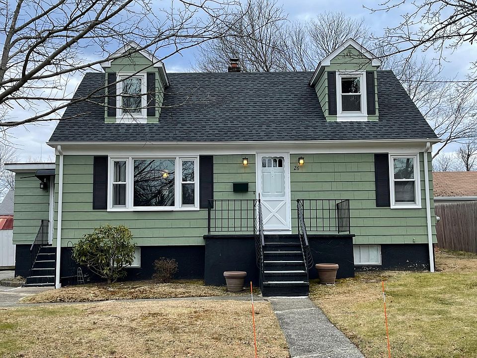 1st image of 26 Tulip Ave