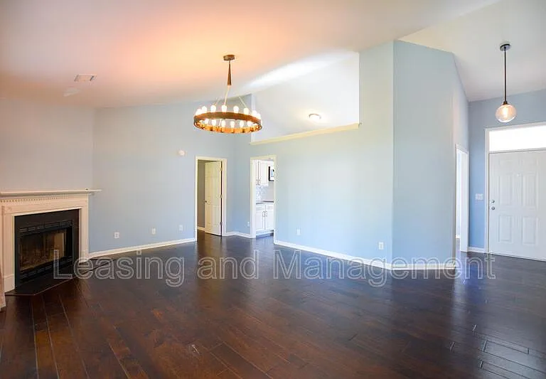 606 Portico Park — Photo 8